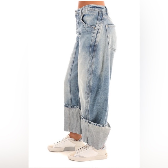 Free People We The Free Olsen Cuffed Crop Barrel Jeans. NWT. Daily driver - Picture 4 of 10
